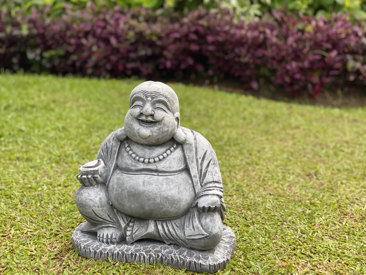  Product image 2 of the product “Quan - Seated Chinese Buddha, 33cm H | cast stone ”